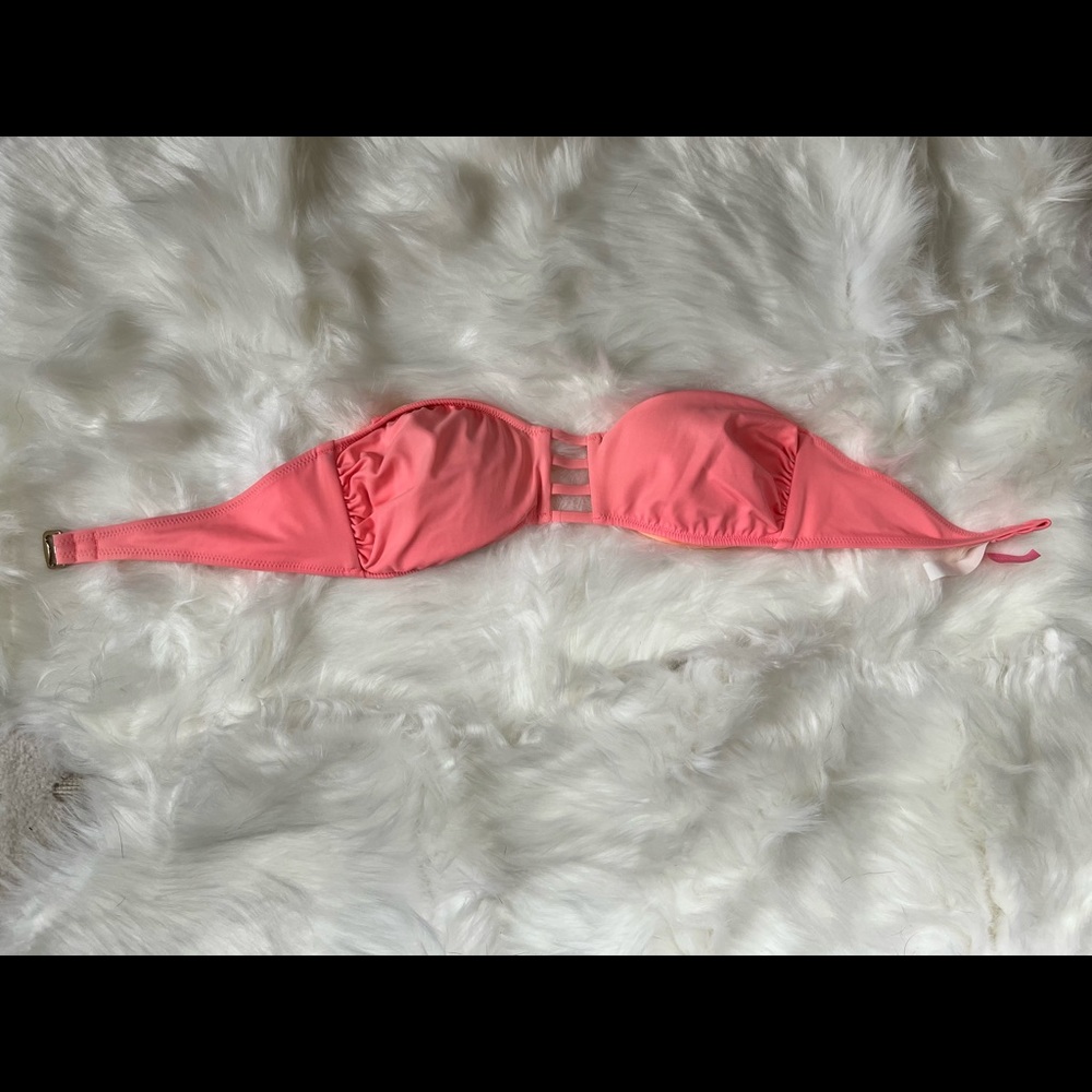 Womens size M bathing suit top